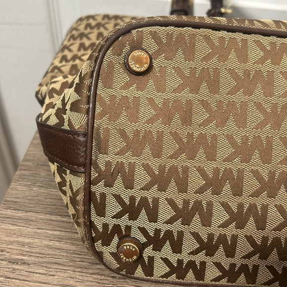 MICHAEL KORS TOT BAG BROWN TAN LOGO SHOULDER BAG - Picture 11 of 12